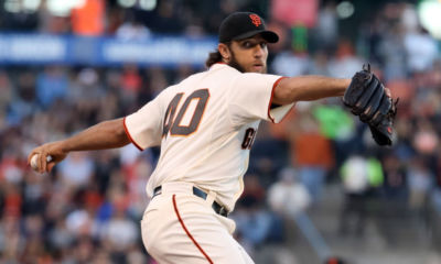 Aug 11, 2015; San Francisco, CA, USA; San Francisco Giants starting pitcher Madison Bumgarner (40) pitches the ball against the Houston Astros during the first inning at AT&T Park. Mandatory Credit: Kelley L Cox-USA TODAY Sports